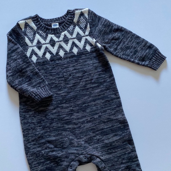 Old Navy Winter Jumper - Picture 1 of 4